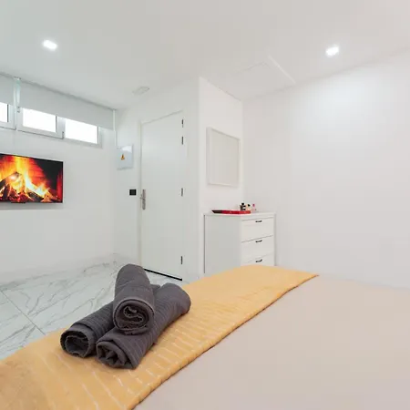 Beach Exclusive With Terrace - Pool View - Jacuzzi View *