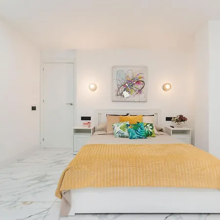 Beach Exclusive With Terrace - Pool View - Jacuzzi View *